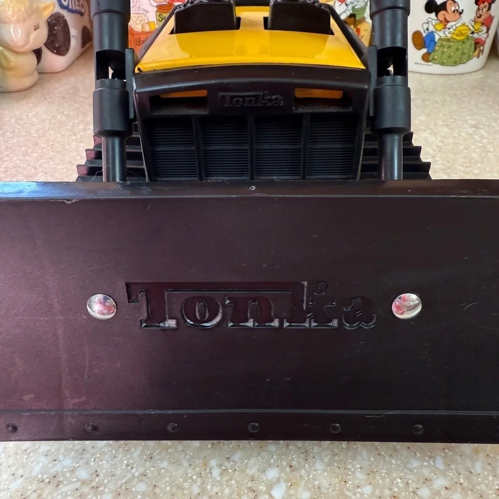 Tonka Black and Yellow Bulldozer Toy 2020